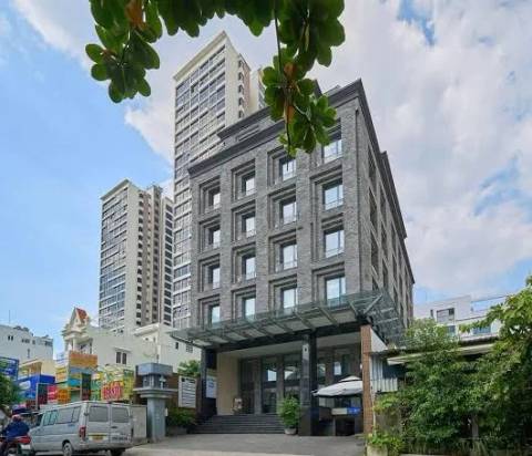The Central Thao Dien – office building in District 2, Ho Chi Minh City (photo 1 of 2)